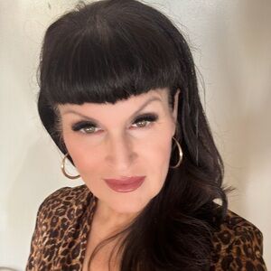 Meet your Posher, Lynn